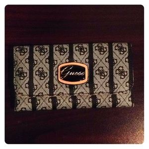 Guess wallet